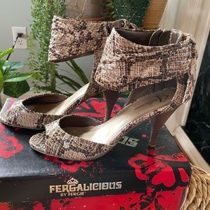 Fergalicious by Fergie Balsam Snake Heals